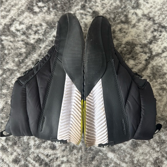 Sorel women's Black Quilted Zip Boots - Picture 2 of 4